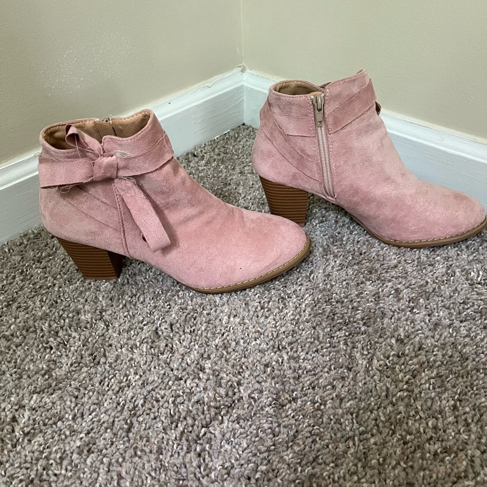 Pink booties - Picture 2 of 7